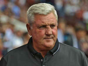 Supporting image for story: Steve Bruce ready to ring Aston Villa changes for Carabao Cup tie