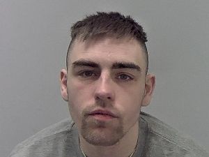 Supporting image for story: Police want help in tracing man who may be in Shrewsbury