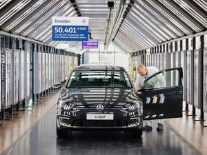 Supporting image for story: Volkswagen delivers final e-Golf as I.D 3 production ramps up