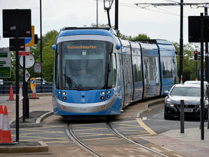 Supporting image for story: Some West Midlands Metro trams halted again thanks to overhead line problems