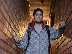 Supporting image for story: Police boss warns against 'paedophile hunter' vigilantes