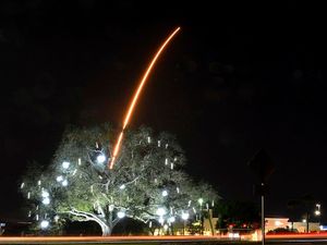 Supporting image for story: SpaceX tests dark coating to appease stargazers as 60 more satellites launched