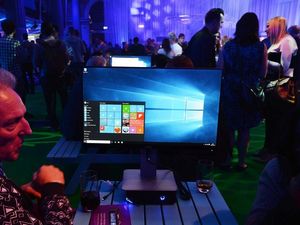 Supporting image for story: Microsoft resumes Windows 10 October update after buggy start