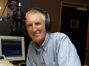 Supporting image for story: DJ Johnnie Walker kicks off his final Sounds Of The 70s show on BBC Radio 2