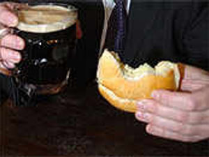 Supporting image for story: Drinkers bite back over cobs