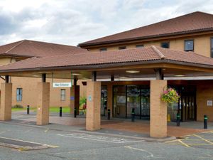 Supporting image for story: Hospital chief says warning notices should not be required to provoke improvement