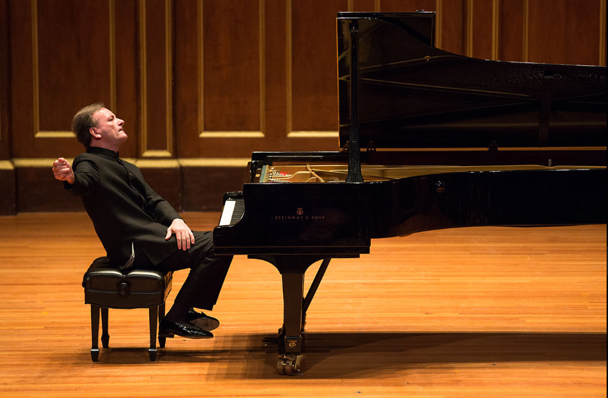 World-renowned pianist to perform in Shropshire as part of schools star-studded concert series - last tickets remaining