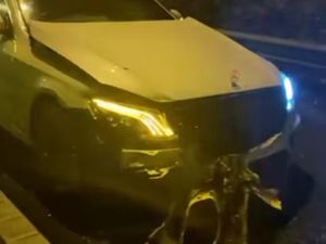 Supporting image for story: Boxer Amir Khan crashes Mercedes on M6 in Staffordshire