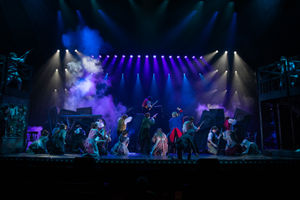 The battle at the barricade.