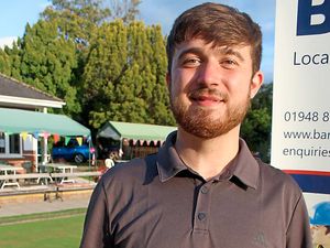 Supporting image for story: Pressure mounts on title favourites in Whitchurch Bowls League