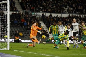 EDITORIAL USE ONLY. No use with unauthorized audio, video, data, fixture lists, club/league logos or 'live' services. Online in-match use limited to 120 images, no video emulation. No use in betting, games or single club/league/player publications