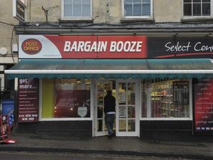 Supporting image for story: Bargain Booze owner plans to appoint administrators within days