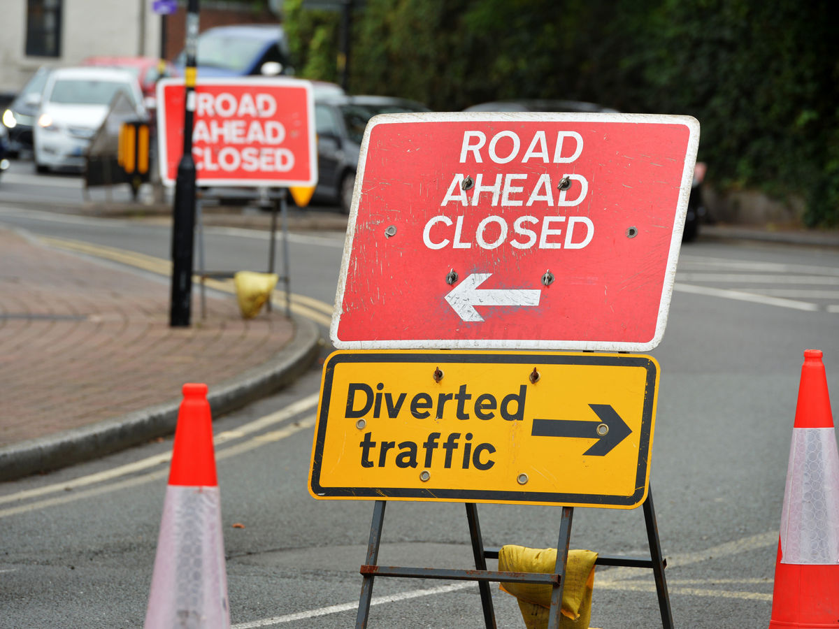 Highways repairs taking place to tackle potholes in Staffordshire Highways repairs taking place to tackle potholes in Staffordshire