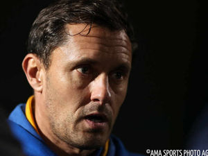 Supporting image for story: January transfer window: Shrewsbury Town boss Paul Hurst says Jim O'Brien's loan frees up funds