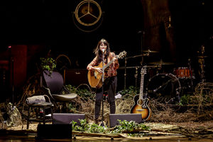 Juanita Stein. Pictures by: Chris Bowley