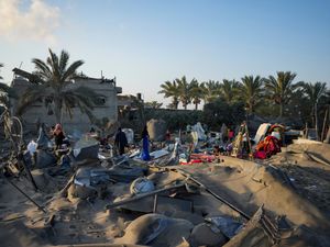 Supporting image for story: At least 19 killed in Israeli strike on Gaza tent camp, say Palestinians