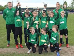 Supporting image for story: Super Nova net
another double