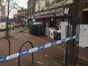 Supporting image for story: Suspected police chase ends with car flipped on its side in Bilston