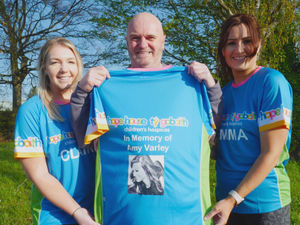 Supporting image for story: Father running to raise money in memory of daughter who died aged 23