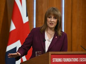 Supporting image for story: Economists urge Reeves to make ‘difficult’ choices to boost market confidence