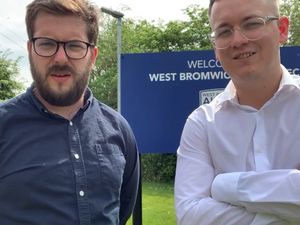 Supporting image for story: Championship play-off: West Brom v Southampton - Lewis Cox & Jonny Drury preview