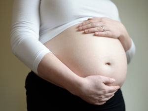 Supporting image for story: Mothers 'disgusted' at lack of local maternity beds