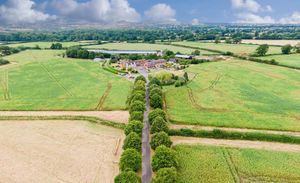 Four-bedroom farmhouse, Netley, Dorrington, Shrewsbury