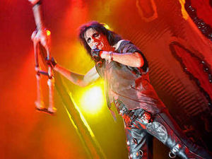Supporting image for story: Alice Cooper bringing fear to Birmingham NIA