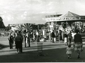 Supporting image for story: GALLERY: Drayton Manor releases never-before-seen archive photos to celebrate 70th anniversary