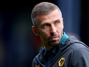 Supporting image for story: Wolves boss Gary O'Neil angry at 'absolutely terrible' penalty decision
