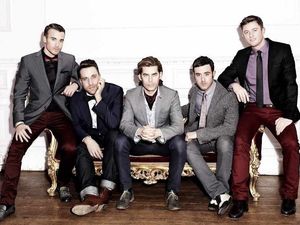 Supporting image for story: The Overtones heading to Birmingham for festive show