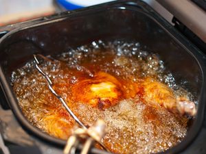 Supporting image for story: Warning issued over pouring turkey fat down sink at Christmas