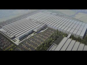 Supporting image for story: 1,000 more jobs on the way as Jaguar Land Rover doubles size of factory