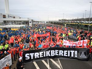 Supporting image for story: Volkswagen workers hold strikes over proposed pay cuts and factory closures