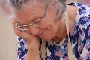 Supporting image for story: Diana Beard's daughter in Bake Off 'bingate' anger