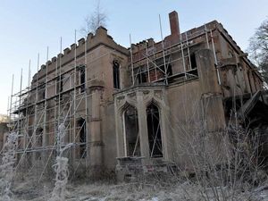 Supporting image for story: Deputy Labour leader Tom Watson joins fight against homes 'blighting' Great Barr Hall