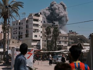 Supporting image for story: Hamas says it is still reviewing US proposal for Gaza ceasefire