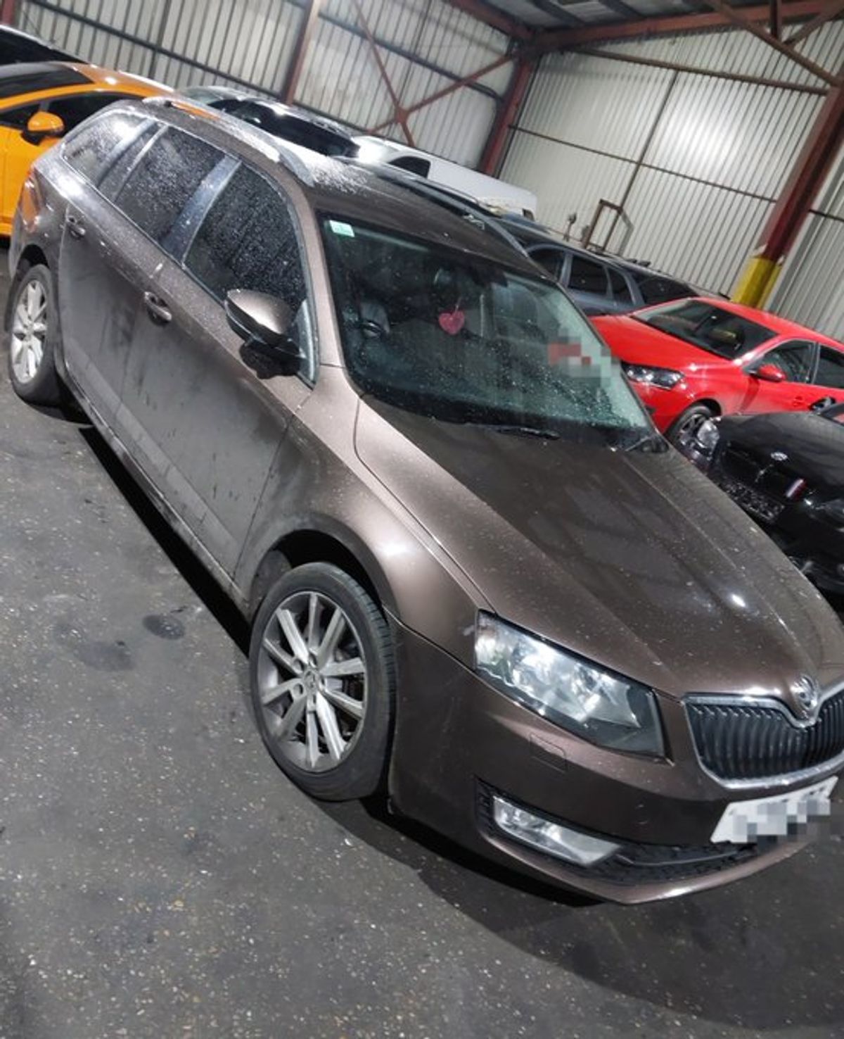 Police in Wolverhampton impound car after driver escapes on foot