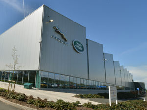 Supporting image for story: Jaguar Land Rover set to recruit 5,000 new staff - WATCH