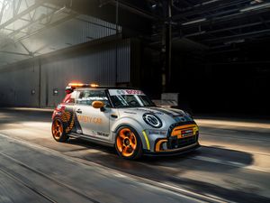 Supporting image for story: Mini’s Pacesetter arrives as new Formula E safety car