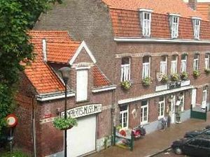 Supporting image for story: War museum heading to the region