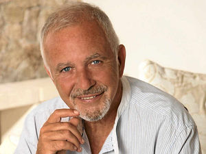 Supporting image for story: David Essex to headline Ludlow Arts Festival concert