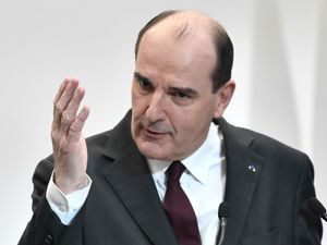 Supporting image for story: French PM plans to get AstraZeneca vaccination as an example