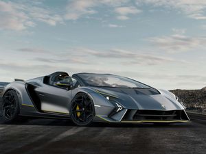 Supporting image for story: Lamborghini bids V12 engine farewell with pair of new supercars