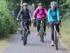 Supporting image for story: Athletes on their bikes as triathlon returns