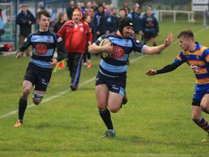 Supporting image for story: Dudley Kingswinford are out to Stoke up the title pressure 