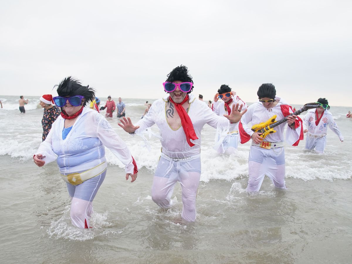In Pictures: It&rsquo;s now or never for Boxing Day dip enthusiasts
