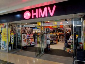Supporting image for story: Thousands of jobs at risk as HMV collapses
