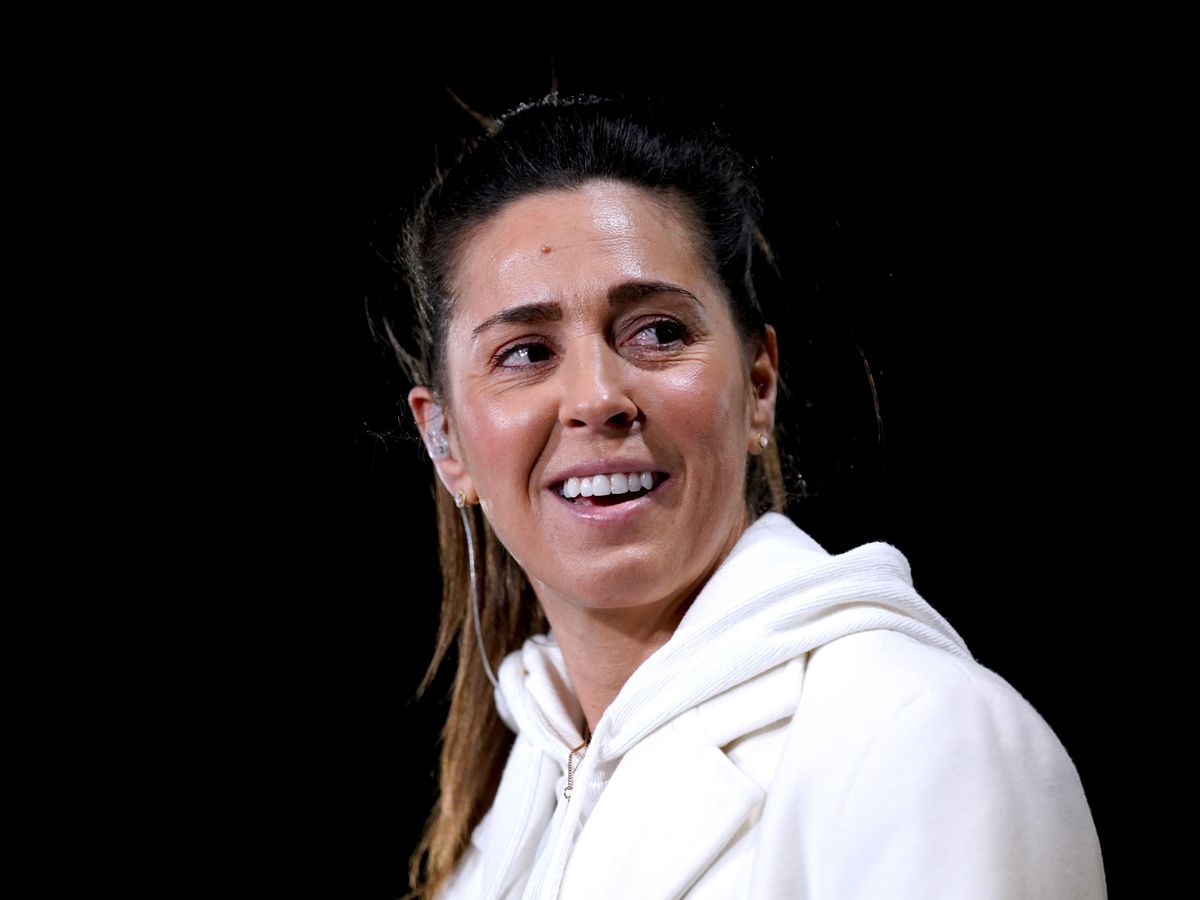 Fara Williams hopeful Sarina Wiegman will sign new contract as England manager
