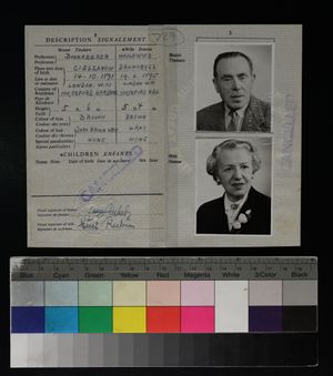 Samson and Ettel's British passport [credit Yad Vashem Archives]